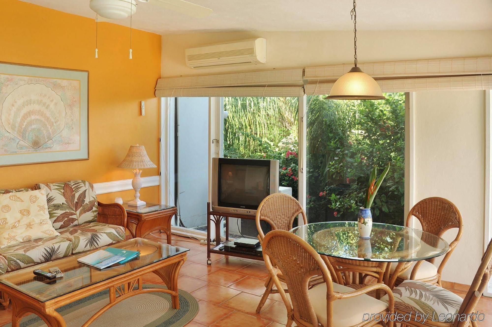 Pavilions And Pools Condo Villas Mandal Habitación foto